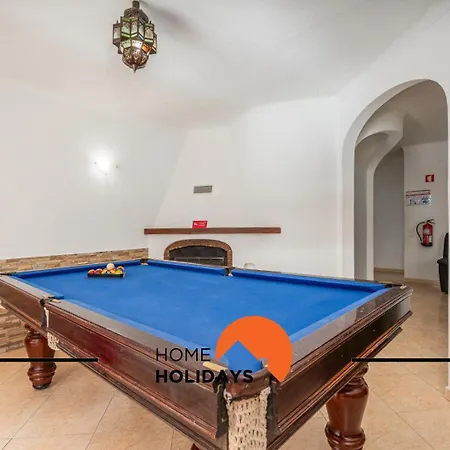 #278 Fonte Dos Leoes By Holidays