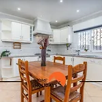 #278 Local Experience Villa