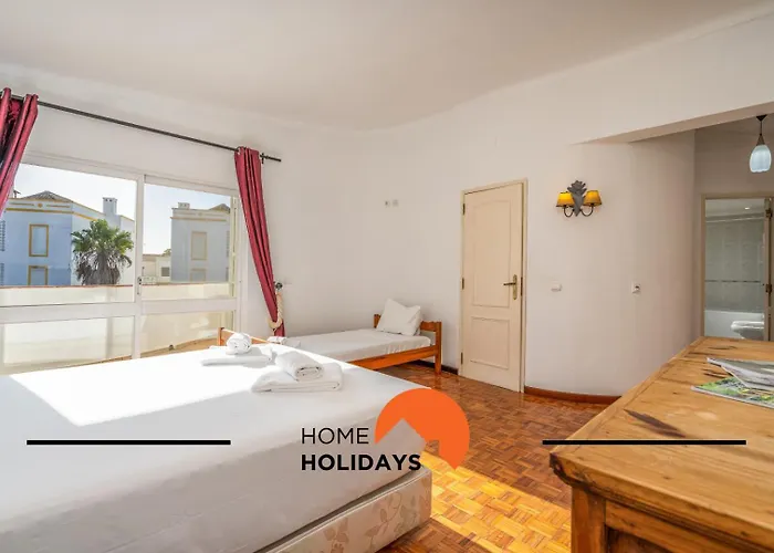 Willa #278 Fonte Dos Leoes By Holidays *